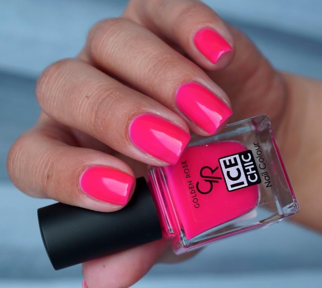 طلاء الأظافر آيس شيك من جولدن روز 301